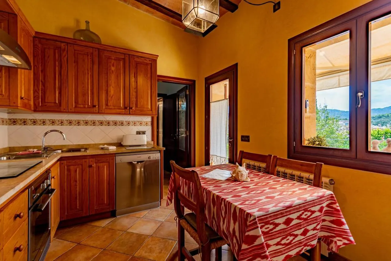 Villa In Center Of Pollensa With Pool And Jacuzzi