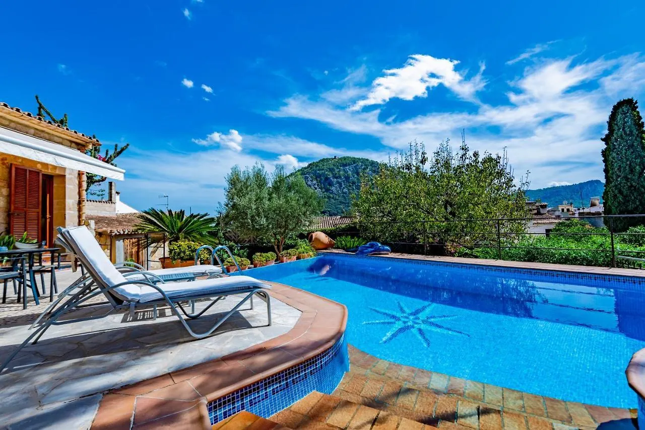 Villa In Center Of Pollensa With Pool And Jacuzzi