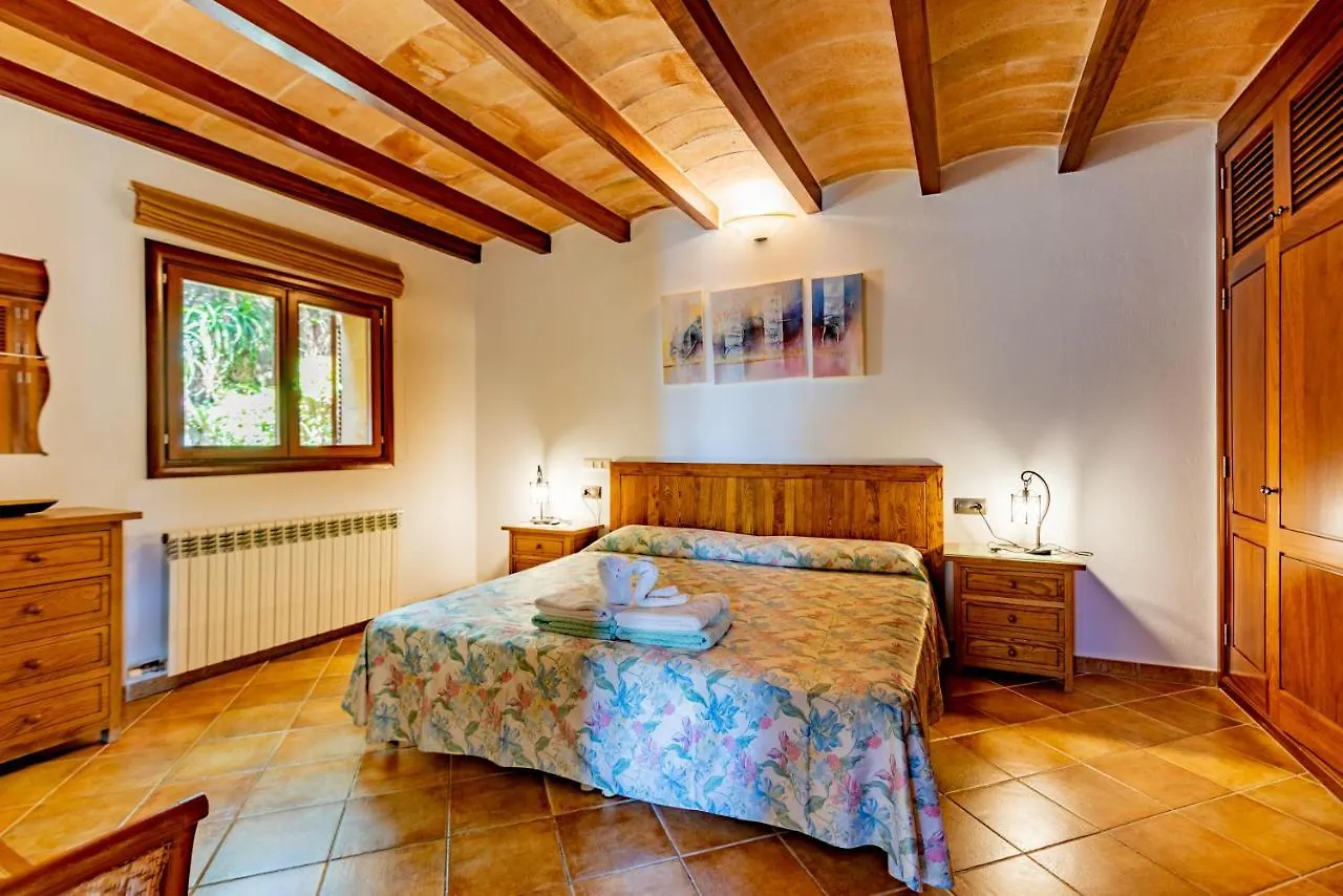 Villa In Center Of Pollensa With Pool And Jacuzzi Spain